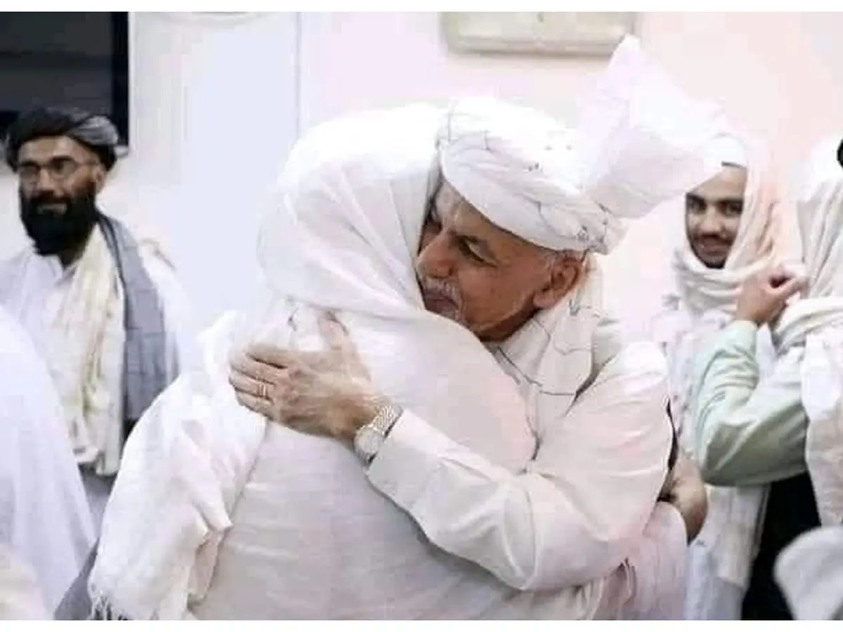 سقوط کابل و تسلیم دولت افغانستان| اشرف غنی از کابل می‌رود