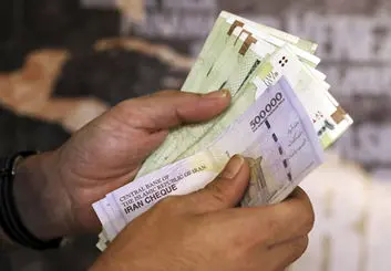 علت پرداخت نشدن حقوق مرداد کارکنان و بازنشستگان چیست؟