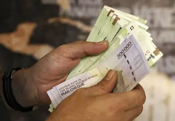 حقوق کارکنان دولت و کارگران در ۱۴۰۱ چند درصد افزایش می‌یابد؟