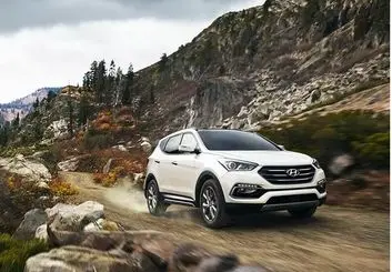 کاهش قیمت خودرو وارداتی تا ۵۰ در صد | سانتافه چقدر ارزان می‌شود؟