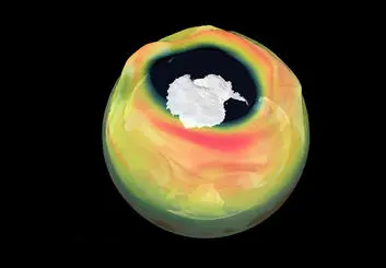 بزرگتر شدن حفره لایه اُزن از قطب جنوب بدون دلیل مشخص!