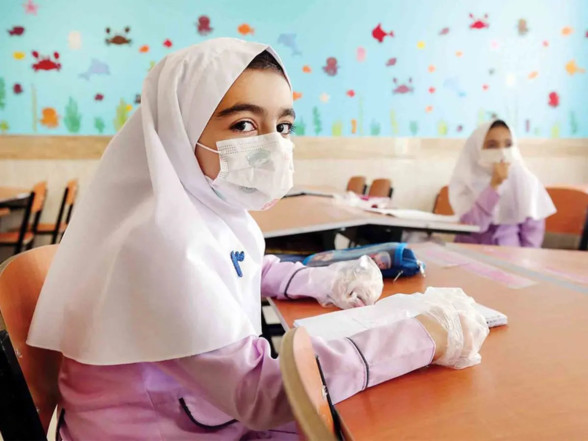 واکسیناسیون دانش آموزان با سینوفارم از امروز شروع شد