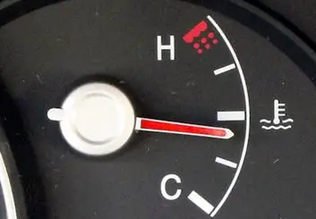 گرم کردن موتور ماشین قبل از حرکت لازم است؟