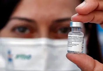 آیا واکسن کرونا باعث اختلال در عادت ماهانه می‌شود؟