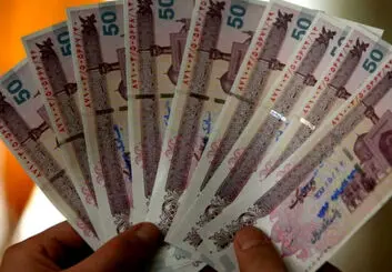 روند تغییر حداقل دستمزد واقعی در ایران طی 60 سال اخیر