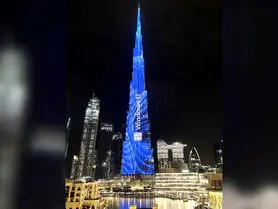 رنگ و لوگو ویندوز 11 روی برج خلیفه دبی | مایکروسافت جشن گرفت