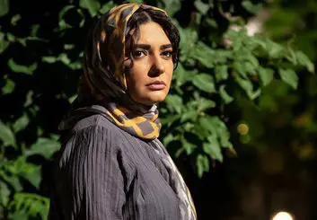 دانلود قسمت چهارم سریال میدان سرخ