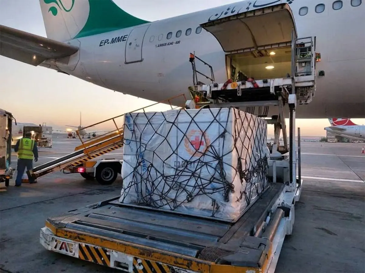 اولین محموله واکسن تک دوز برای ۳ تا ۱۷ ساله‌ها وارد کشور شد