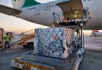 اولین محموله واکسن تک دوز برای ۳ تا ۱۷ ساله‌ها وارد کشور شد