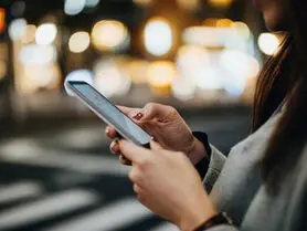 سرویس ردیابی موبایل برای زنان تنها در انگلیس