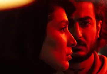 دانلود قسمت پنجم سریال میدان سرخ