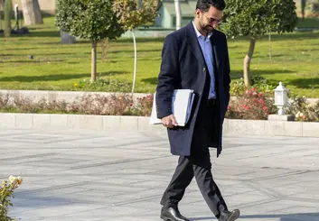 آخرین خبرها از پرونده قضایی آذری جهرمی | وزیر ارتباطات سابق به زندان می‌رود؟