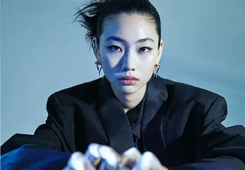 بیوگرافی هو یون جونگ ستاره بازیگر مدل سریال بازی مرکب | کانگ سه بیوک شماره 067