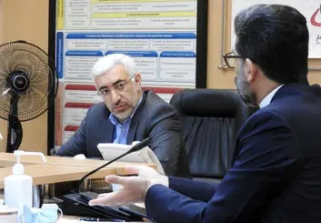 رئیس سازمان بورس با حذف قیمت گذاری دستوری خودرو موافقت کرد!