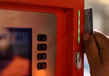 تا امروز ۲۱۰۰ پمپ بنزین به سامانه سوخت هوشمند متصل شدند