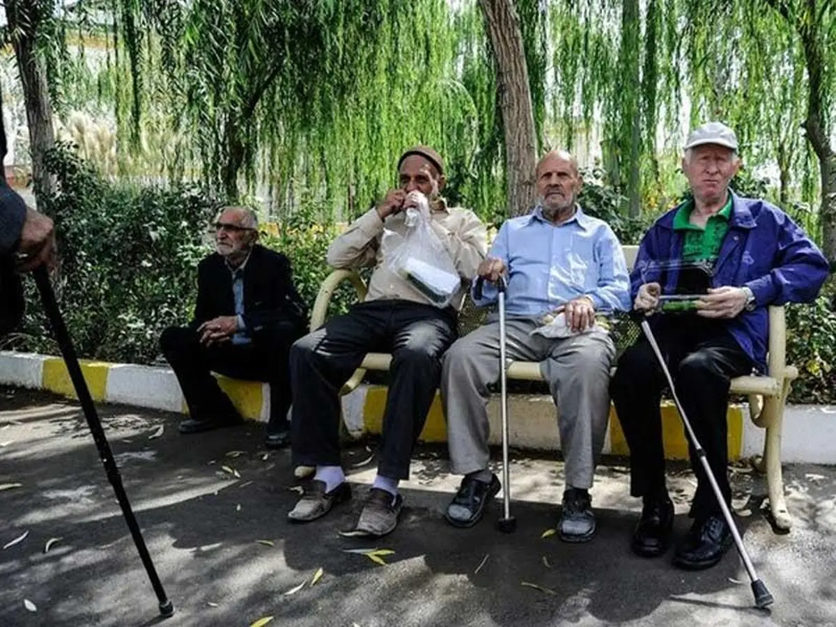 پرداخت حقوق مهرماه بازنشستگان زودتر از موعد