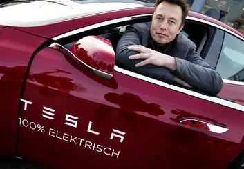 ایلان ماسک: اگر مشکل گرسنگی حل می‌شود سهام تسلا را می‌فروشم