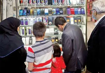 سامسونگ A12 در صدر تقاضا | شروع مدارس بازار فروش موبایل را رونق داد