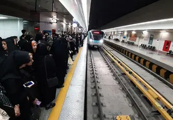 علت اختلال در متروی تهران بارانی، اشکال در مدارهای کامپیوتری بود