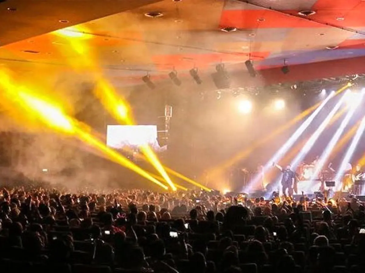 بازگشایی تئاترها و کنسرت‌ها از اول آذر