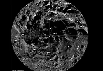 کشف دی اکسیدکربن منجمد در قطب جنوب ماه | امکان ماموریت‌های طولانی در کره ماه