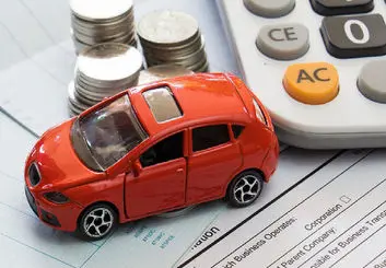 افت کیفیت خودروها نتیجه قیمت گذاری دستوری است