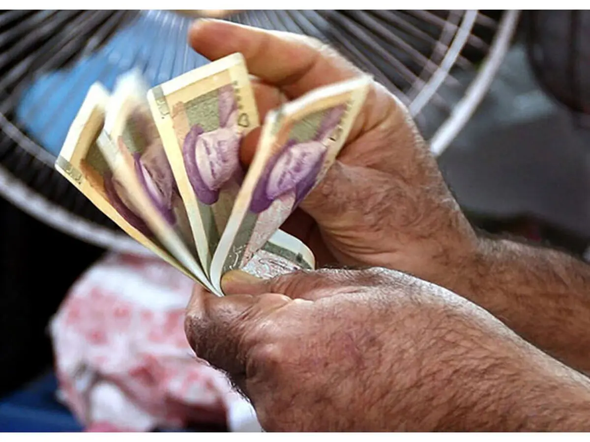 حقوق آبان ۱۴۰۰ بازنشستگان تأمین اجتماعی کی پرداخت می‌شود؟
