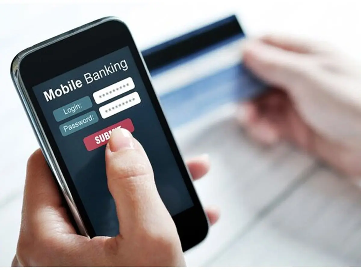 حذف نسخه جعلی موبایل‌بانک ۸ بانک ایرانی از گوگل پلی!