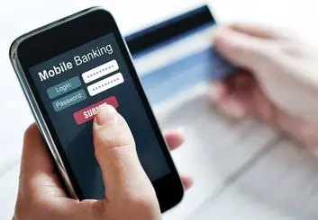 حذف نسخه جعلی موبایل‌بانک ۸ بانک ایرانی از گوگل پلی!