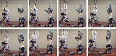 این دست مکانیکی کاملا شبیه به یک دست واقعی است!