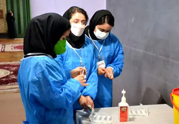 حق الزحمه دانشجویان واکسیناتور مشخص شد | تشویق برای کمک به واکسیناسیون در کشور