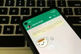 ویژگی جدید واتساپ برای فوروارد استیکر در اندروید