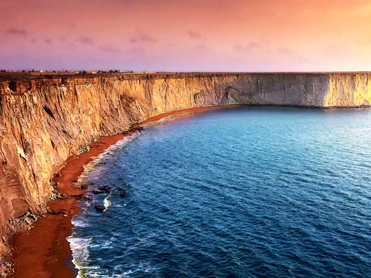 معرفی مناطق گردشگری چابهار