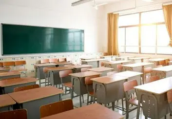 رفتن دانش آموزان به کلاس‌های حضوری اختیاری شد