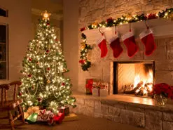 فلسفه نصب فرشته یا ستاره روی درخت کریسمس چیست؟