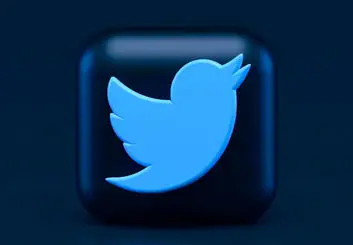 توییتر به اشتباه حساب ۱۲ کاربر را حذف کرد | گزارش های دروغ کار دست توییتر داد