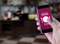 نگاهی به بازار سفارش آنلاین غذا در ایران | شروع خوب، حذف رقابت، نارضایتی کاربران