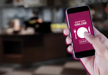 نگاهی به بازار سفارش آنلاین غذا در ایران | شروع خوب، حذف رقابت، نارضایتی کاربران