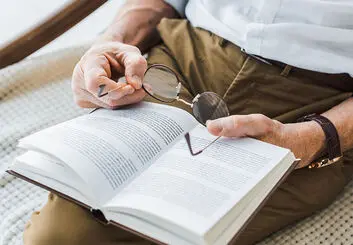 سن شروع پیرچشمی در چند سالگی است؟