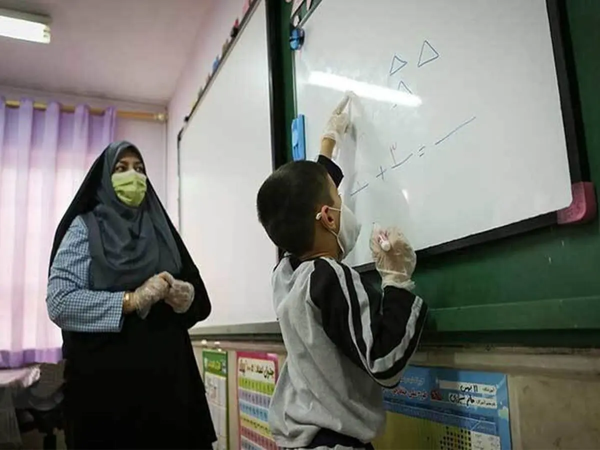 حقوق جدید معلمان امسال اعمال نمی‌شود؟ | وعده اعمال رتبه بندی از شهریور ۱۴۰۰ چه شد؟