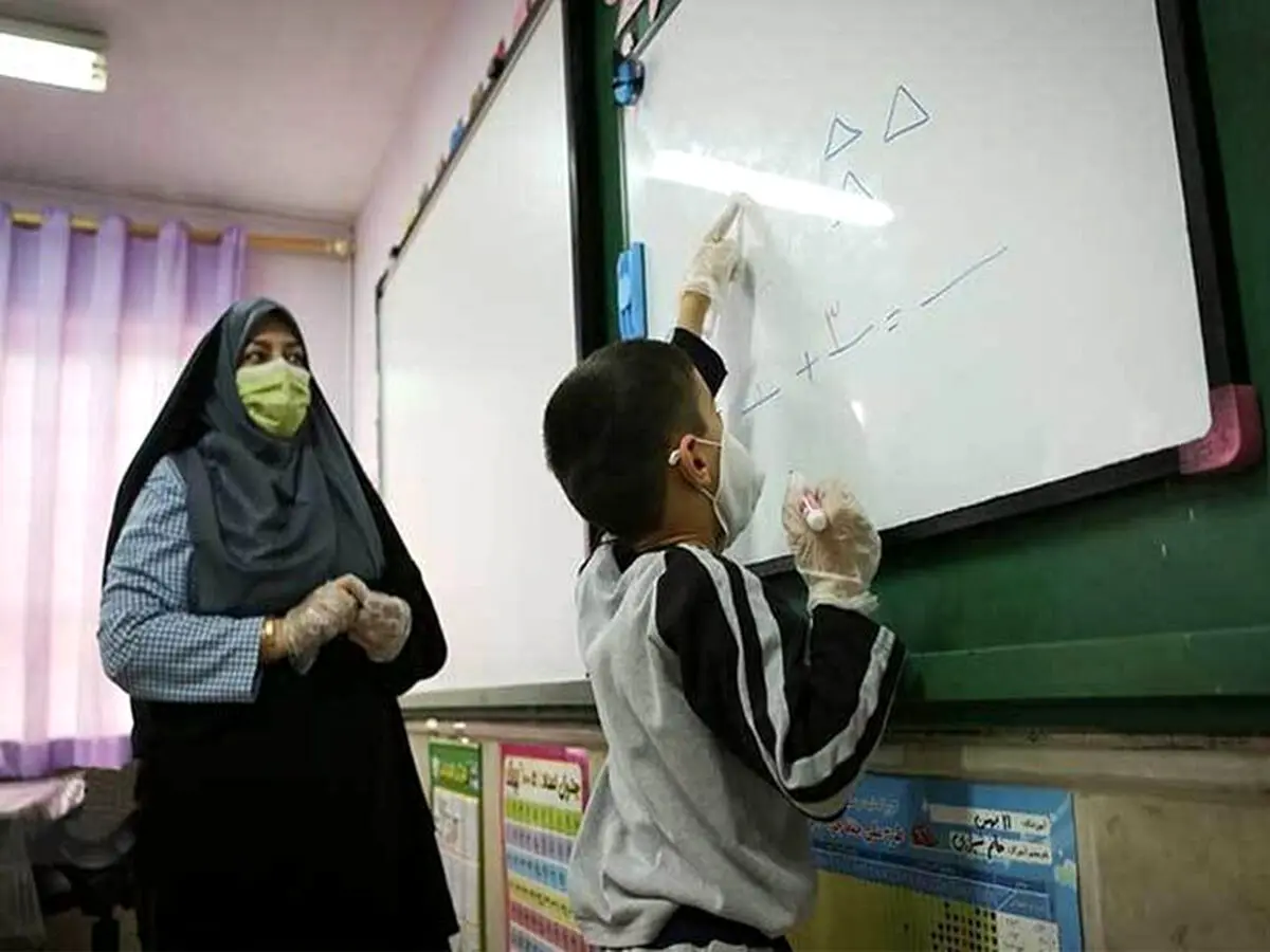 حقوق جدید معلمان امسال اعمال نمی‌شود؟ | وعده اعمال رتبه بندی از شهریور ۱۴۰۰ چه شد؟