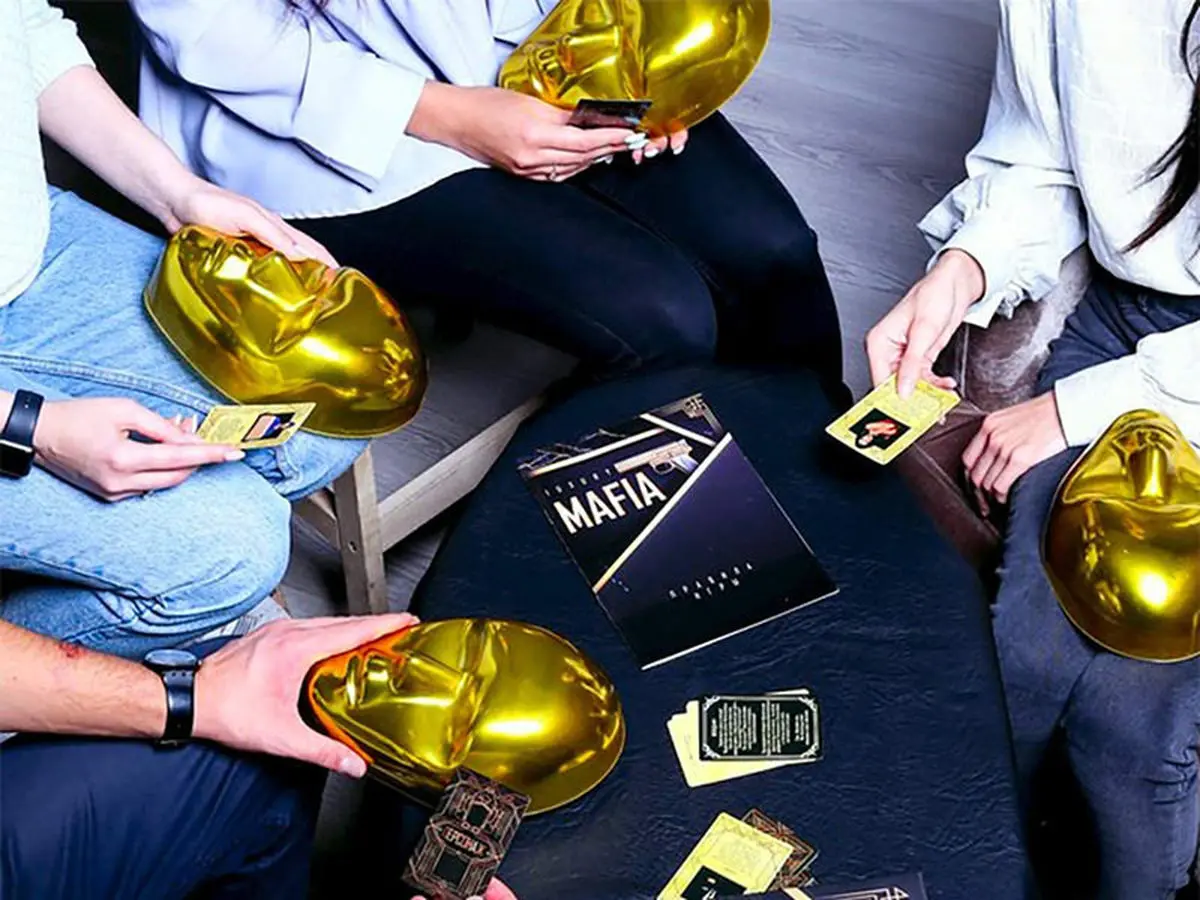 معرفی بازی مافیا | دورهمی دوستانه در شهر گانگسترها