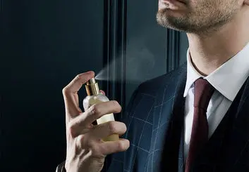 بهترین عطرهای مردانه برای فصل زمستان