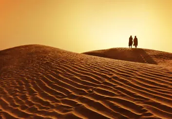 در سافاری کویر چه وسایلی همراه خود داشته باشیم؟ | راهنمای سفر به کویر