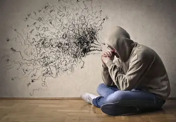 رهایی از افکار منفی با ۷ روش کاربردی و موثر