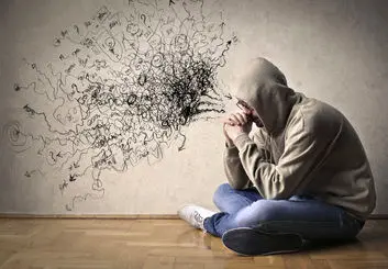 رهایی از افکار منفی با ۷ روش کاربردی و موثر