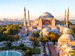 ۱۳ مکان عجیب در استانبول ترکیه که باید از نزدیک ببینید