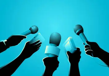 مدارک و شرایط لازم برای خبرنگار شدن | شیرجه به دل خطر