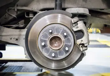 روش‌های کاربردی برای افزایش طول عمر لنت ترمز