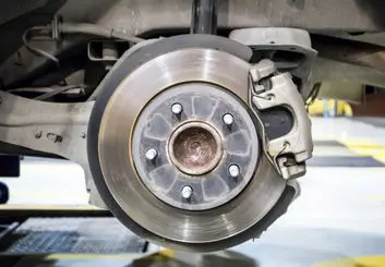 روش‌های کاربردی برای افزایش طول عمر لنت ترمز